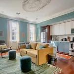 Airy Greenwich Retreat With Private Deck
