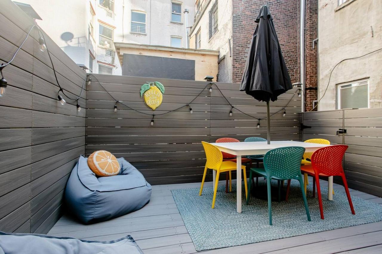 Apartment Airy Greenwich Retreat With Private Deck